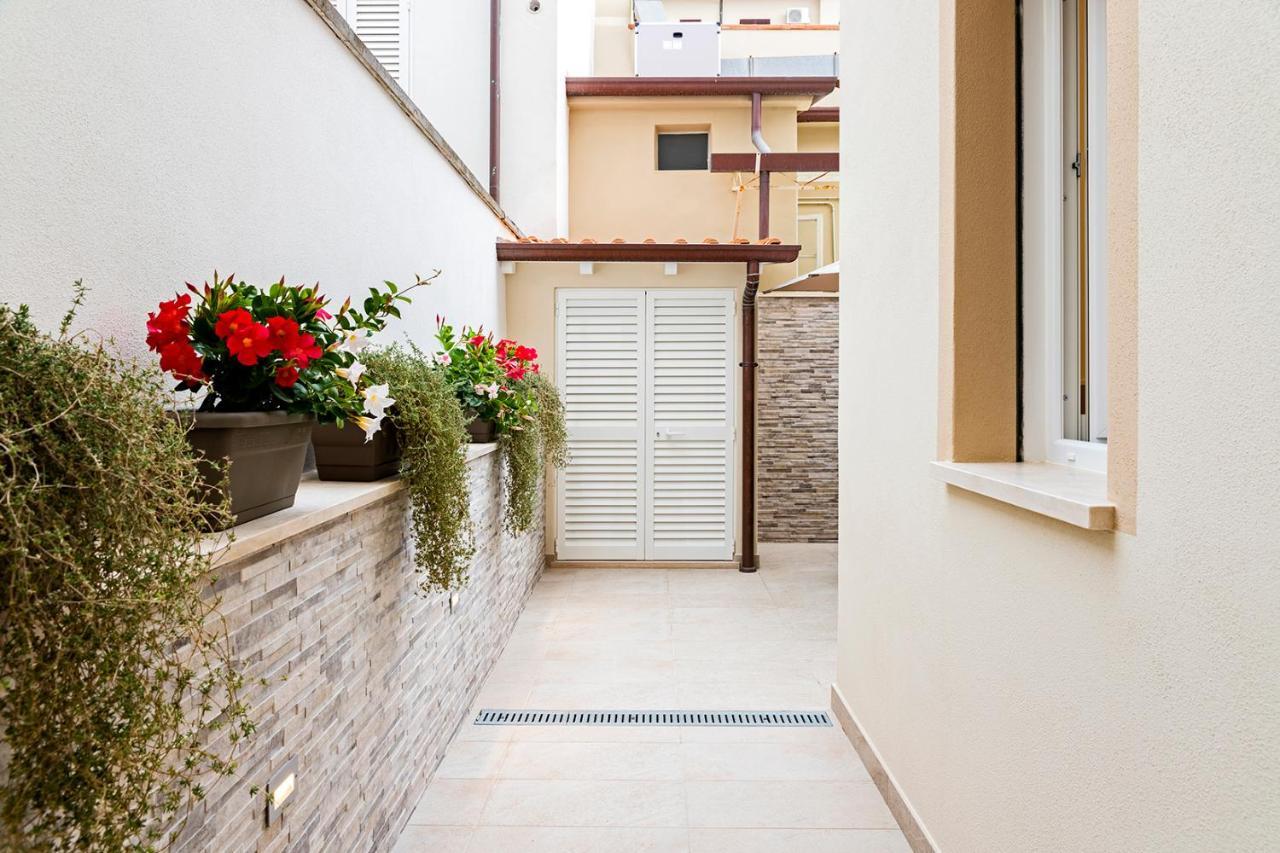 Versilia Residence - Colombo Λίντο ντι Καμαϊόρε Εξωτερικό φωτογραφία