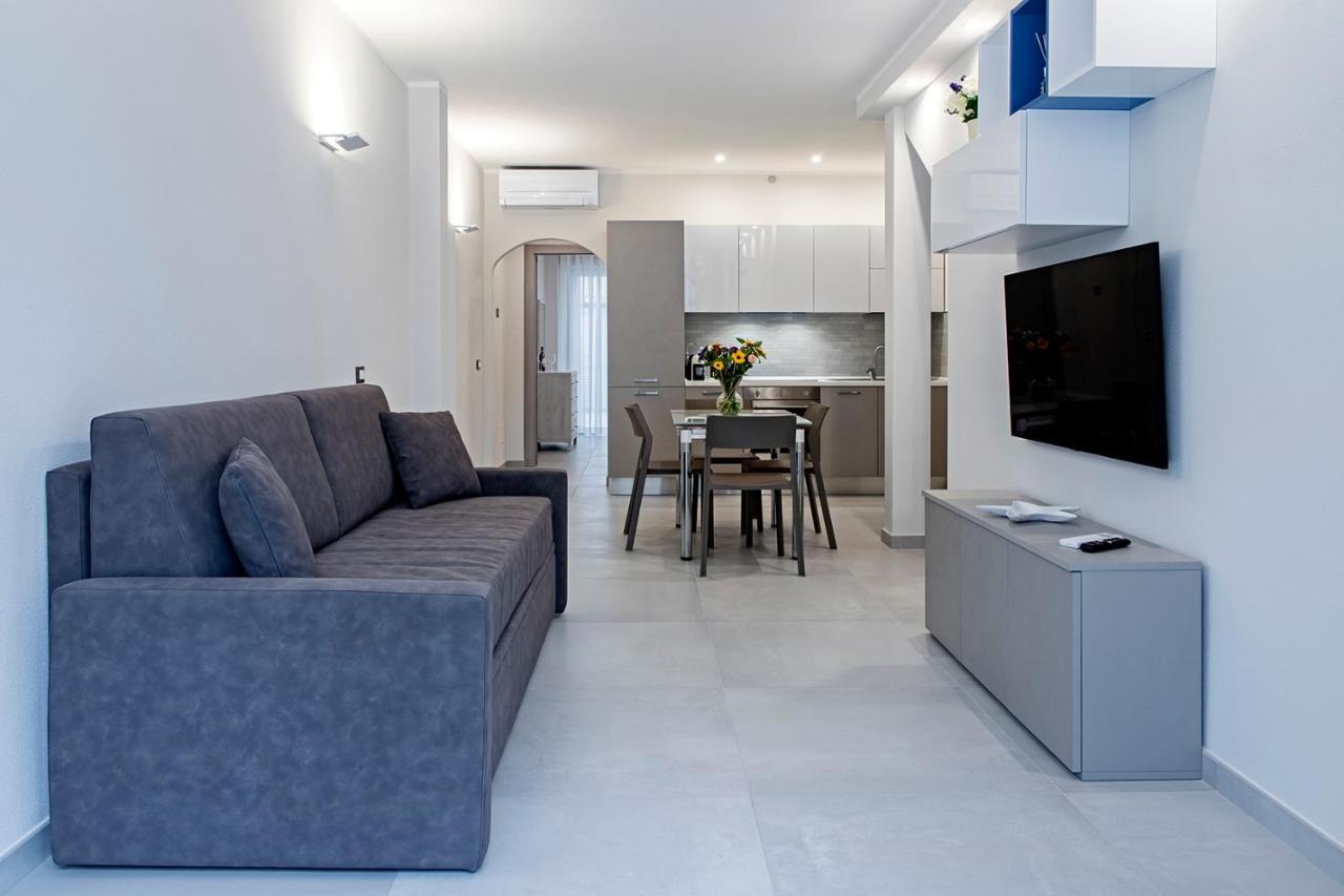 Versilia Residence - Colombo Λίντο ντι Καμαϊόρε Εξωτερικό φωτογραφία