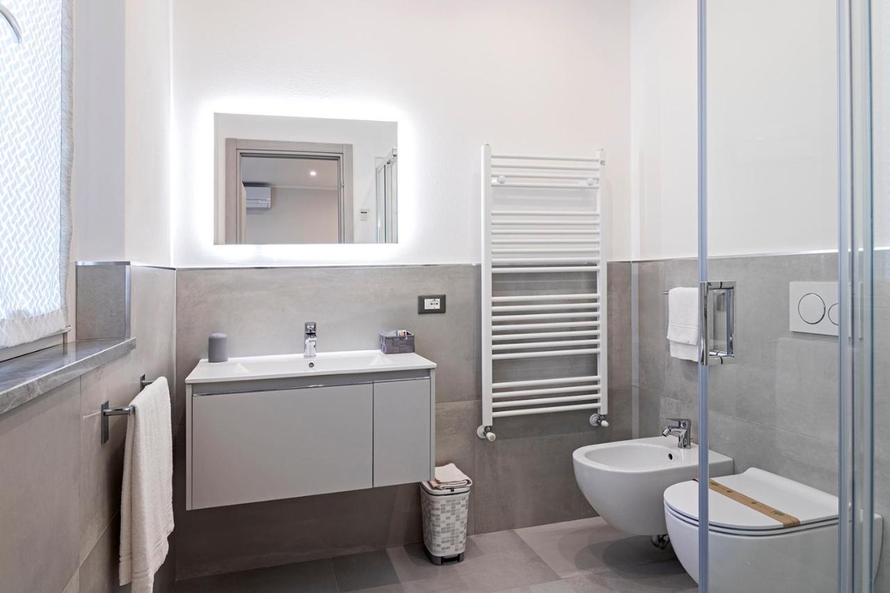 Versilia Residence - Colombo Λίντο ντι Καμαϊόρε Εξωτερικό φωτογραφία