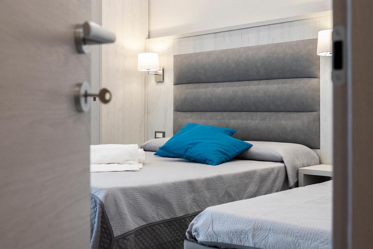 Versilia Residence - Colombo Λίντο ντι Καμαϊόρε Εξωτερικό φωτογραφία