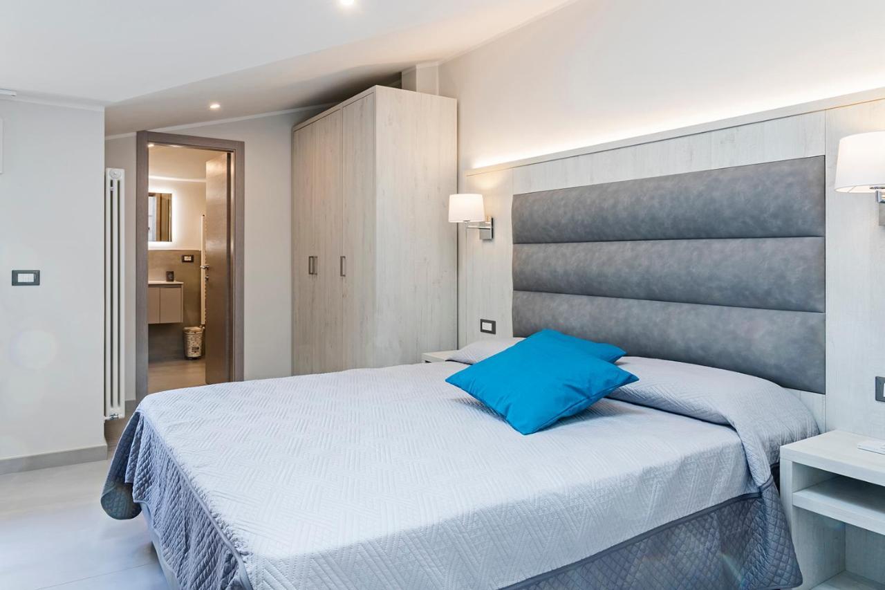Versilia Residence - Colombo Λίντο ντι Καμαϊόρε Εξωτερικό φωτογραφία