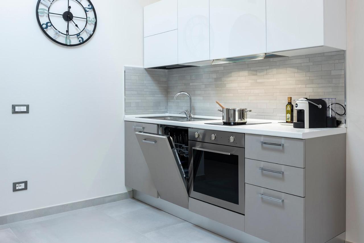 Versilia Residence - Colombo Λίντο ντι Καμαϊόρε Εξωτερικό φωτογραφία